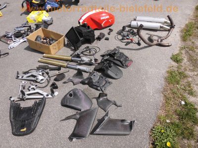 Ducati_Monster_M_600_Ersatzteile_spares_spare-parts_Gabel_Auspuff_Rastenanlagen_Airbox_Elektrik_-_wie_Ducati_600_750_900_SS_M_5.jpg