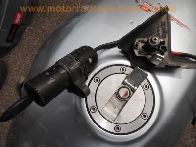 Aprilia_RST_1000_Futura_Ersatzteile_spares_spare-Parts_-_wie_Aprilia_RSV_1000_Mille_Tuono_Falco_80.jpg