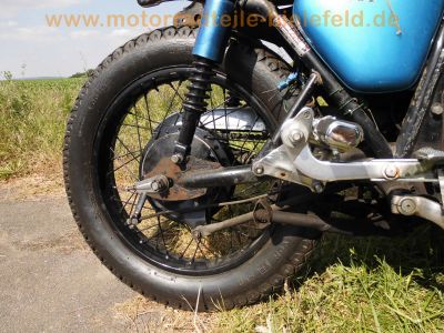 Honda_CB_550_Four_Cafe-Racer_blau_Tank_aus_CB650C_schwarze_Raeder_Stummel-Lenker_zurueckverlegte_Fussrasten-Anlage_etc_44.jpg