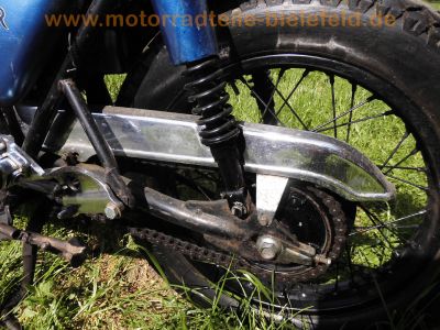 Honda_CB_550_Four_Cafe-Racer_blau_Tank_aus_CB650C_schwarze_Raeder_Stummel-Lenker_zurueckverlegte_Fussrasten-Anlage_etc_62.jpg