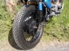 Honda_CB_550_Four_Cafe-Racer_blau_Tank_aus_CB650C_schwarze_Raeder_Stummel-Lenker_zurueckverlegte_Fussrasten-Anlage_etc_13.jpg