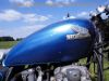 Honda_CB_550_Four_Cafe-Racer_blau_Tank_aus_CB650C_schwarze_Raeder_Stummel-Lenker_zurueckverlegte_Fussrasten-Anlage_etc_31.jpg