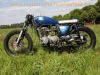 Honda_CB_550_Four_Cafe-Racer_blau_Tank_aus_CB650C_schwarze_Raeder_Stummel-Lenker_zurueckverlegte_Fussrasten-Anlage_etc_45.jpg