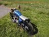 Honda_CB_550_Four_Cafe-Racer_blau_Tank_aus_CB650C_schwarze_Raeder_Stummel-Lenker_zurueckverlegte_Fussrasten-Anlage_etc_48.jpg