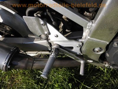 Suzuki_GSX-R_750_GR7AB_Modell_M_blau-weiss_BSM_Future_Sport-Auspuff_Sozius-Sitz-Abdeckung_-_Ersatzteile_wie_GSXR_1100_61.jpg