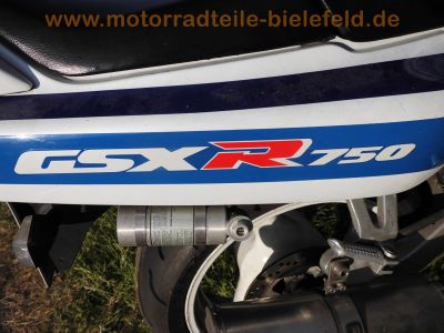 Suzuki_GSX-R_750_GR7AB_Modell_M_blau-weiss_BSM_Future_Sport-Auspuff_Sozius-Sitz-Abdeckung_-_Ersatzteile_wie_GSXR_1100_65.jpg