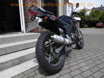 Honda_CBR_125_R_JC34_Vergaser_27tkm_Sturz_10kW_110kmh_teilzerlegt_als_Ersatzteile_1a_Motor_4.jpg