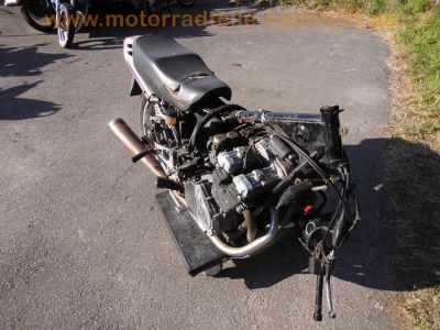 Honda_CBX_550_F_PC04_Wrack_für_Ersatzteile_Motor_Vergaser_Auspuff_Elektrik_2.jpg