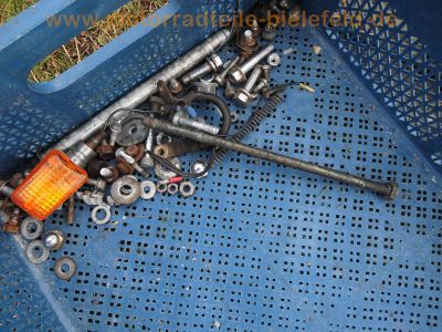 Kawasaki_KZ_440_A_Z440_LTD_Chopper_Ersatzteile_Instrumente_Fender_Heckbuegel_Lenker_Schalter_Bremse_Federbeine_-_wie_Z_KZ_EX_GPZ_250_305_400_440_500_550_650_750_9.jpg