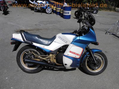 Suzuki_GSX_550_EF_GN71D_blau-weiss_Arrie_Motor_N702_original_Auspuff_Suzuki_3132_-_wie_GSX_400_600_750_1100_ES_EF_7.jpg