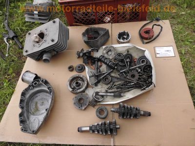 KTM_250_GS_-6_1978_Twinshock_Oldtimer-Enduro_mit_Brief_12kW_Geländesport_Moto-Cross_plus_Ersatzteile_-_wie_KTM_125_175_250_400_GS_MC_Veteranen-Cross_249.jpg