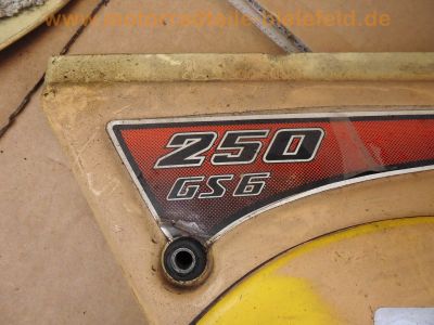 KTM_250_GS_-6_1978_Twinshock_Oldtimer-Enduro_mit_Brief_12kW_Geländesport_Moto-Cross_plus_Ersatzteile_-_wie_KTM_125_175_250_400_GS_MC_Veteranen-Cross_78.jpg