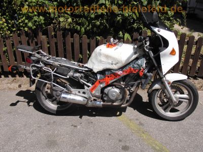 Honda_NTV_650_REVERE_RC33_Pichler_P1_Vollverkleidung_EXS_GIVI_Koffertraeger_Nonfango_Hecktraeger_mit_Topcase_Gepaecktraeger_Tank_versiegelt_82.jpg