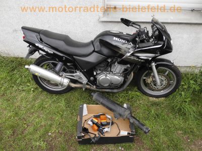 Honda_CB_500_S_PC32_schwarz_Crash_-_Motor_PC26E_wie_PC26_CBF_500_2.jpg