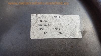 Suzuki_GSX_750_F_GR78A_schwarz_Ersatzteile_spare-parts_-_Tank_Vorderrad_Hinterrad_Lenker_Heck_uvm_31.jpg