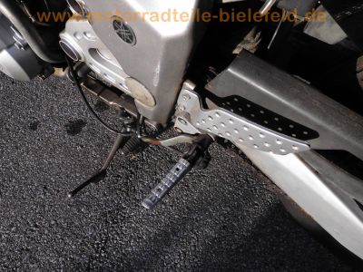 Yamaha_FZR600_3HE_Crash_schwarz-tuerkis_Gepaecktraeger_33.jpg