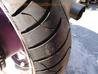 Yamaha_FZR1000_Exup_1992_Typ_3LK_CRASH_upside-down_USD-Gabel_-_wie_3LE_3LF_3GM_36.jpg