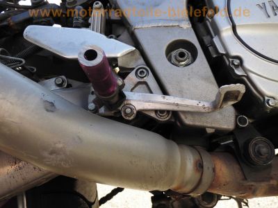 Yamaha_FZR1000_Exup_1992_Typ_3LK_CRASH_upside-down_USD-Gabel_-_wie_3LE_3LF_3GM_76.jpg