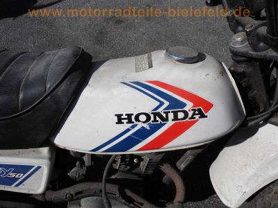 Honda_CY50_weiss_Mokick_unverbastelt_original_Tank_Auspuff_-_Motor_wie_XL50_CB50J_16.jpg