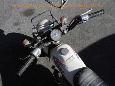 Honda_CY50_weiss_Mokick_unverbastelt_original_Tank_Auspuff_-_Motor_wie_XL50_CB50J_23.jpg
