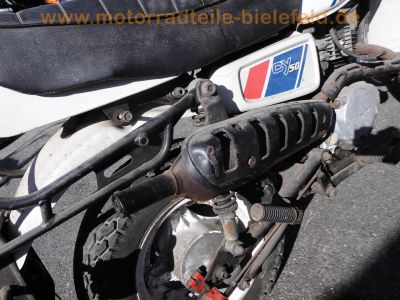 Honda_CY50_weiss_Mokick_unverbastelt_original_Tank_Auspuff_-_Motor_wie_XL50_CB50J_29.jpg