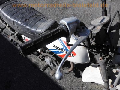 Honda_CY50_weiss_Mokick_unverbastelt_original_Tank_Auspuff_-_Motor_wie_XL50_CB50J_37.jpg
