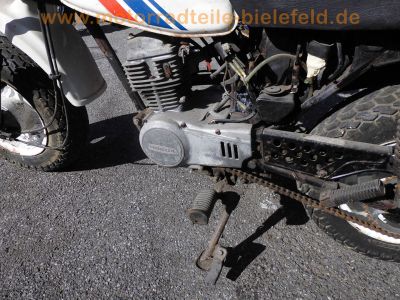 Honda_CY50_weiss_Mokick_unverbastelt_original_Tank_Auspuff_-_Motor_wie_XL50_CB50J_58.jpg
