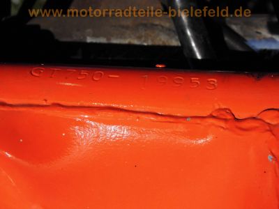 Suzuki_GT750_Wasserbueffel_3-Zylinder_2-Takt_Ur-Modell_aus_1972_-_wie_GT550_GT380_53.jpg