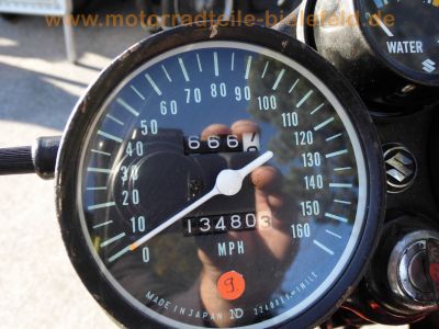 Suzuki_GT750_Wasserbueffel_3-Zylinder_2-Takt_Ur-Modell_aus_1972_-_wie_GT550_GT380_89.jpg