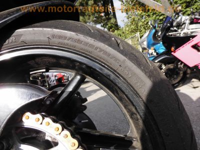 Honda_CBR900RR_SC28_Ur-Fireblade_CRASH_schwarz_-_Technik_wie_SC33_CBR600F2_PC25_PC31_18.jpg