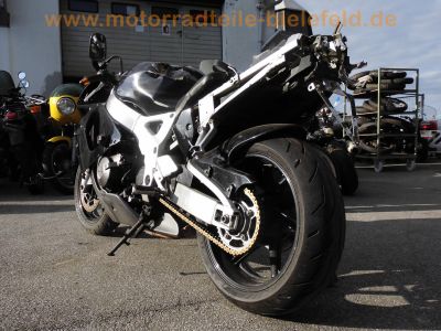 Honda_CBR900RR_SC28_Ur-Fireblade_CRASH_schwarz_-_Technik_wie_SC33_CBR600F2_PC25_PC31_2.jpg