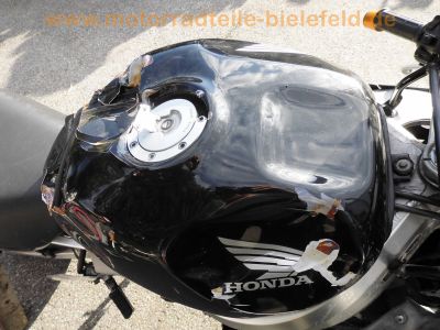 Honda_CBR900RR_SC28_Ur-Fireblade_CRASH_schwarz_-_Technik_wie_SC33_CBR600F2_PC25_PC31_24.jpg