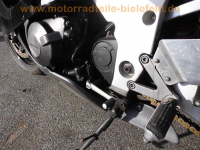Honda_CBR900RR_SC28_Ur-Fireblade_CRASH_schwarz_-_Technik_wie_SC33_CBR600F2_PC25_PC31_28.jpg