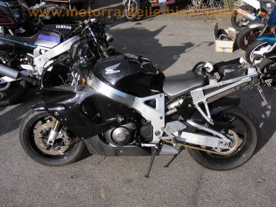 Honda_CBR900RR_SC28_Ur-Fireblade_CRASH_schwarz_-_Technik_wie_SC33_CBR600F2_PC25_PC31_5.jpg