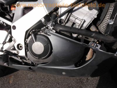 Honda_CBR900RR_SC28_Ur-Fireblade_CRASH_schwarz_-_Technik_wie_SC33_CBR600F2_PC25_PC31_58.jpg
