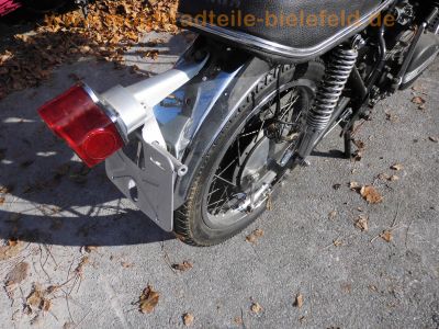 Yamaha_RD250_Typ_522_rot_ohne_Auspuff_Speichenraeder_original_Sitzbank_-_wie_RD_TZ_125_250_350_1A2_352_41.jpg