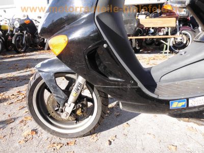 Aprilia_Roller_SR50LC_schwarz_50kmh_24tkm_seit_2000_abgemeldet_Ersatzteile_17.jpg