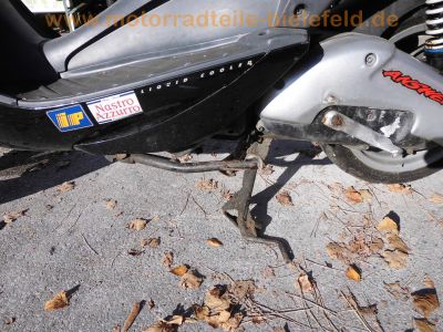 Aprilia_Roller_SR50LC_schwarz_50kmh_24tkm_seit_2000_abgemeldet_Ersatzteile_18.jpg
