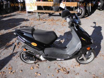 Aprilia_Roller_SR50LC_schwarz_50kmh_24tkm_seit_2000_abgemeldet_Ersatzteile_23.jpg