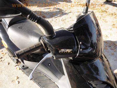 Aprilia_Roller_SR50LC_schwarz_50kmh_24tkm_seit_2000_abgemeldet_Ersatzteile_27.jpg