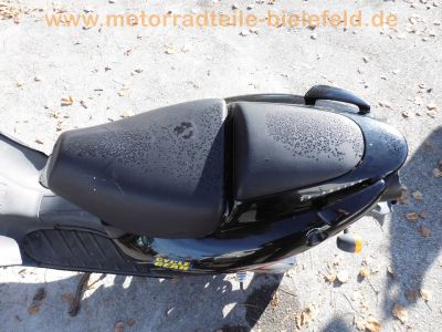Aprilia_Roller_SR50LC_schwarz_50kmh_24tkm_seit_2000_abgemeldet_Ersatzteile_35.jpg