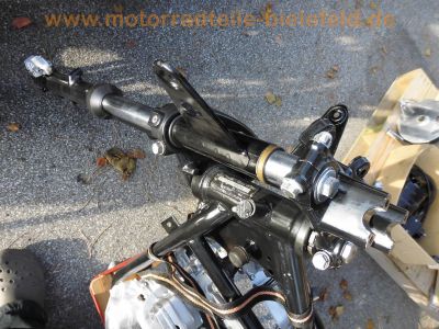 Suzuki_GSX400E_gruen_GK53C_in_Teilen_original_Motor_Auspuff_Sankei_2119_Tank_Regler_-_wie_GSX250E_12.jpg