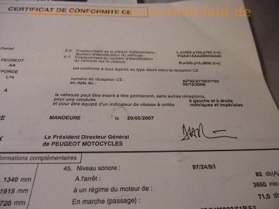 Peugeot_JetForce_C-Tech_50_2007_blau_Unfall_-_wie_Jet-Force_50_125_TSDI_EFI_88.jpg