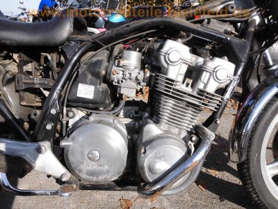 Honda_CB750KZ_RC01_ohne_Tank_und_Auspuff_mit_Gepaecktraeger_-_wie_CB750F_900F_Boldor_RC04_RC06_SC01_SC09_42.jpg