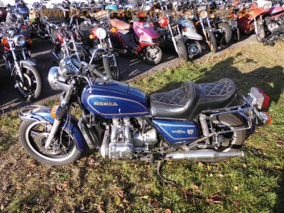 Honda_GL1100_SC02_Goldwing_blau_nackt_unverkleidet_Gepaecktraeger_-_wie_GL1000_GL1_GL2_GL1200_11.jpg