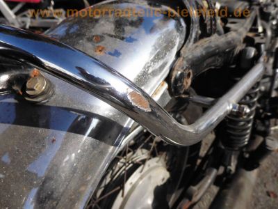 Honda_CB550_Four_Unfall_4-1_Auspuff_Speichenraeder_Chromfender_KONI_-_wie_CB_350_400_500_750_K_F_F1_F2_Four_38.jpg