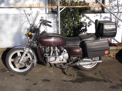 Honda_GL1000_Goldwing_rot-braun_nackt_mit_Scheibe_JAMA_Auspuff_Sturzbuegel_Krauser_Gepaecktraeger_Koffer_Topcase_Sissybar_66.jpg