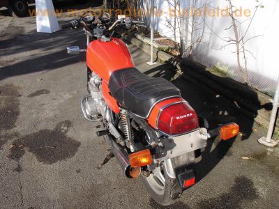Honda_CB650_rot_SOHC_RC03_Sturzbuegel_Koffertraeger_-_wie_CB650C_RC05_RC08_46.jpg
