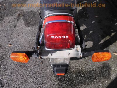 Honda_CB650_rot_SOHC_RC03_Sturzbuegel_Koffertraeger_-_wie_CB650C_RC05_RC08_59.jpg