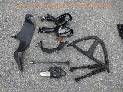 Suzuki_GSX1100F_GV72C_Krauser_Koffersystem_Gepaecktraeger_und_Koffer_Stahlflex_-_Motor_1127ccm_V708_138PS_wie_in_GSX-R_1100_GV73C_33.jpg